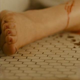 Carla Gugino feet photo thumbnail