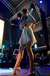 Lana Del Rey feet photo thumbnail