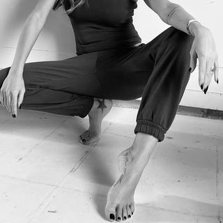 Giorgia Palmas feet photo thumbnail
