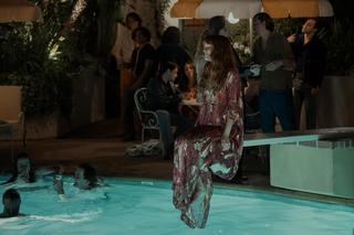 Riley Keough feet photo thumbnail