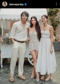 Ananya Pandey feet photo thumbnail