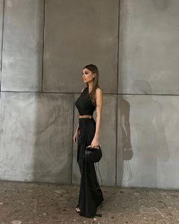 Cristina Buccino feet photo thumbnail