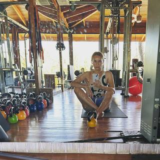 Diane Kruger feet photo thumbnail