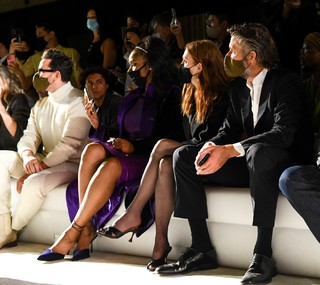 Julianne Moore feet photo thumbnail