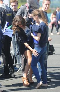 Caroline Flack feet photo thumbnail