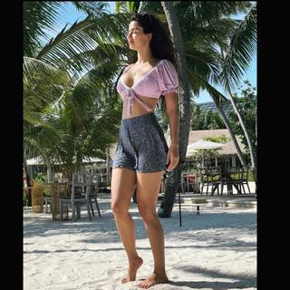 Disha Patani feet photo thumbnail