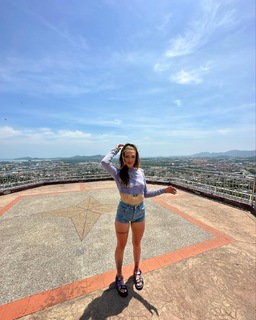 Victoria Waldrip feet photo thumbnail