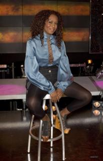Mel B feet photo thumbnail