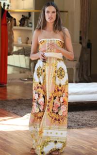 Alessandra Ambrosio feet photo thumbnail