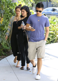 Brenda Song feet photo thumbnail