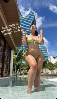 Julieanna Marie Goddard feet photo thumbnail