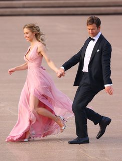 Sydney Sweeney feet photo thumbnail