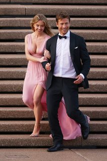 Sydney Sweeney feet photo thumbnail
