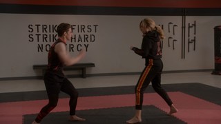 Peyton List feet photo thumbnail