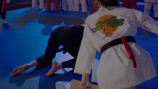 Peyton List feet photo thumbnail