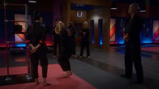 Peyton List feet photo thumbnail