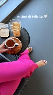 Caterina Balivo feet photo thumbnail