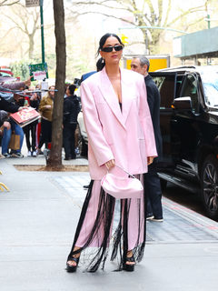 Katy Perry feet photo thumbnail