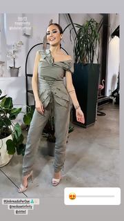 Giorgia Palmas feet photo thumbnail