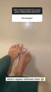 Kéfera Buchmann feet photo thumbnail