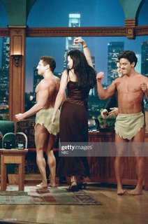 Lucy Lawless feet photo thumbnail