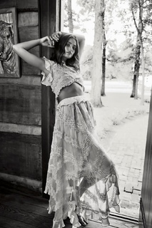 Taylor Hill feet photo thumbnail