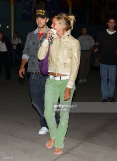 Cameron Diaz feet photo thumbnail