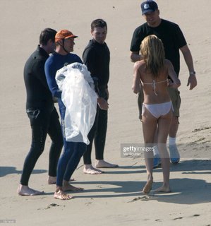 Cameron Diaz feet photo thumbnail