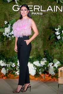 Blanca Suárez feet photo thumbnail