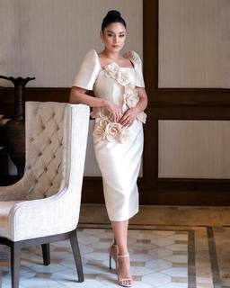 Vanessa Hudgens feet photo thumbnail