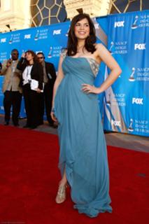 America Ferrera feet photo thumbnail