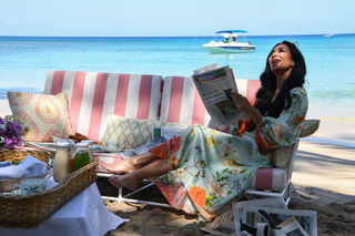 Nicole Scherzinger feet photo thumbnail