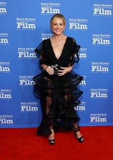 Sarah Michelle Gellar feet photo thumbnail