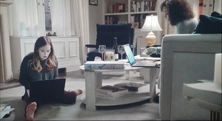 Britt Robertson feet photo 2