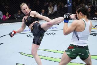 Valentina Shevchenko feet photo thumbnail