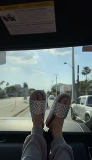 Jen Selter feet photo thumbnail