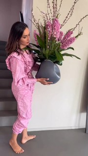 Caterina Balivo feet photo thumbnail