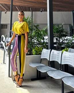 Renata Fan feet photo thumbnail