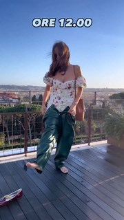Caterina Balivo feet photo thumbnail