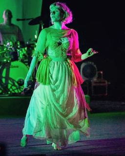 Aurora Aksnes feet photo thumbnail