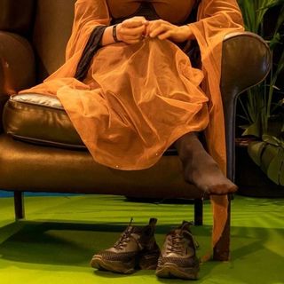Aurora Aksnes feet photo thumbnail