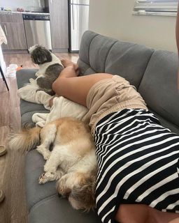 Karolina Kowalkiewicz feet photo thumbnail