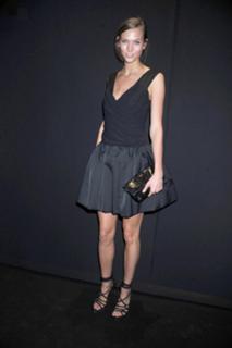 Karlie Kloss feet photo thumbnail