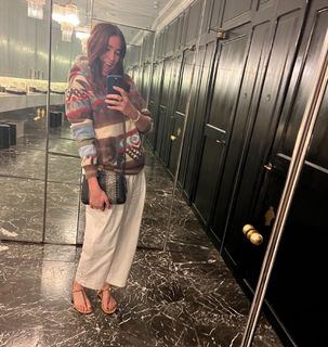 Lisa Snowdon feet photo thumbnail
