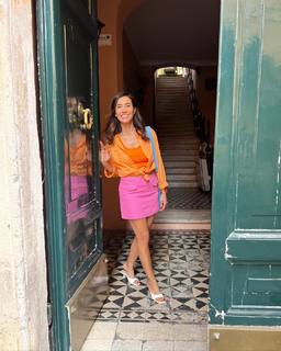Caterina Balivo feet photo thumbnail