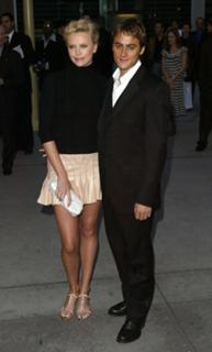 Charlize Theron feet photo thumbnail