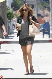 Ashley Tisdale feet photo thumbnail