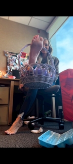 Kyle Unfug feet photo thumbnail