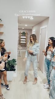 Gaby Espino feet photo thumbnail