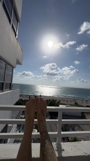 Victoria Waldrip feet photo thumbnail